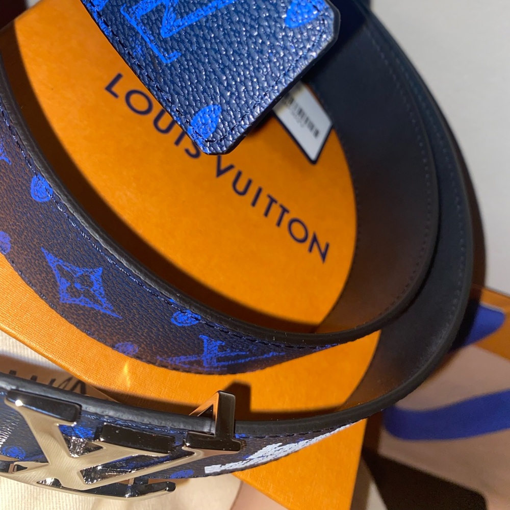 LOUIS VUITTON LV initials 40MM Reversible Belt